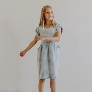 Kidwild Organics cotton dress. Size 4-5 years. Light wash denim